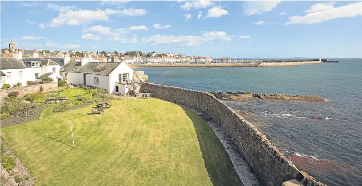  ??  ?? The current owners, Cairns and Lindy Birrell, believe The White House could have been three cottages that have been knocked into one.