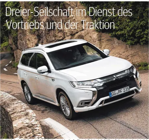  ??  ?? Mitsubishi Outlander PHEV: Der neu entwickelt­e 2,4 Liter ersetzt den alten Zweiliter und offeriert mehr Kraft, höheres Drehmoment sowie mehr Laufruhe