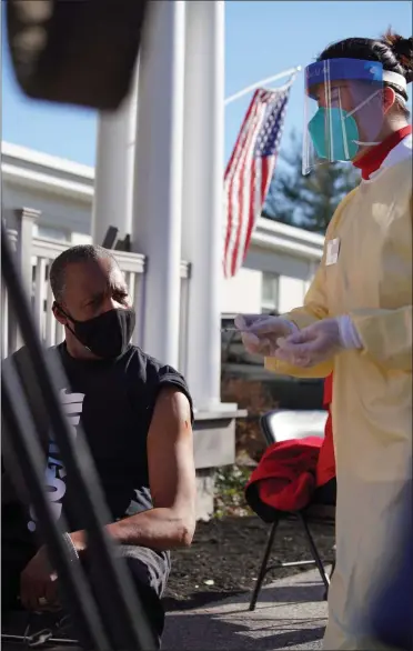  ?? COURTESY OF THE BELVEDERE CENTER ?? Chester Mayor Thaddeus Kirkland gets his COVID-19vaccine on Jan. 9.