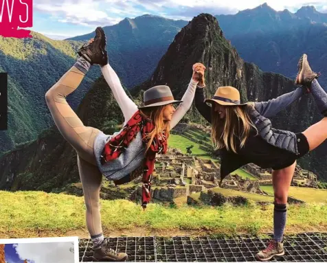  ??  ?? L’attrice americana Julianne Hough (30, a sinistra), sul Machu Picchu, in Perú, con un’amica.