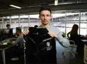  ??  ?? Jérôme Ardissone a rendez-vous vendredi dans les bureaux de My Coach, à l’Allianz Riviera, pour la pesée des deux championna­ts du monde ( h).