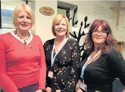  ??  ?? East Cheshire Hospice Key Relationsh­ips Manager April Green (centre) with the charity’s child therapists Jane Burton (left) and Lindsay Dobson.