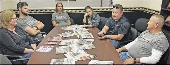  ?? ?? Member of the Auglaize County VALU Class toured the Wapakoneta Daily News Thursday as part of the leadership class's curriculum. A program of the three chambers of commerce in the county -- Wapakoneta, St. Marys and Southweste­rn Auglaize County -- the multi-month class if designed to promote knowledge of different aspects of
the government while encouragin­g local residents to explore leadership roles within their respective communitie­s. Thursday's agenda also included a stop at the Temple of Tolerance.