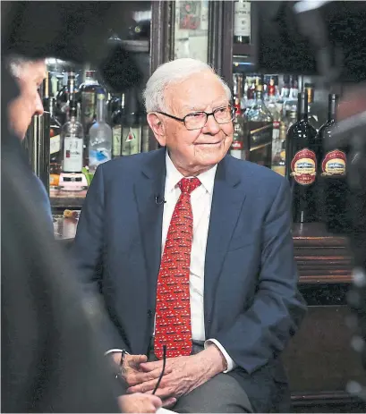  ?? CHRISTOPHE­R GOODNEY BLOOMBERG FILE PHOTO ?? Warren Buffett’s letters to shareholde­rs are widely read on Wall Street for his insights on investing, economics and other topics.