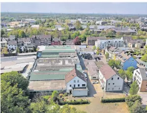  ?? FOTO: STEPHAN KÖHLEN ?? Das Betriebsge­lände von Brüninghau­s und Drissner (Mitte). Unten der Stadtpark, rechts die Itter-/Wehrstraße, oben die Neustraße.