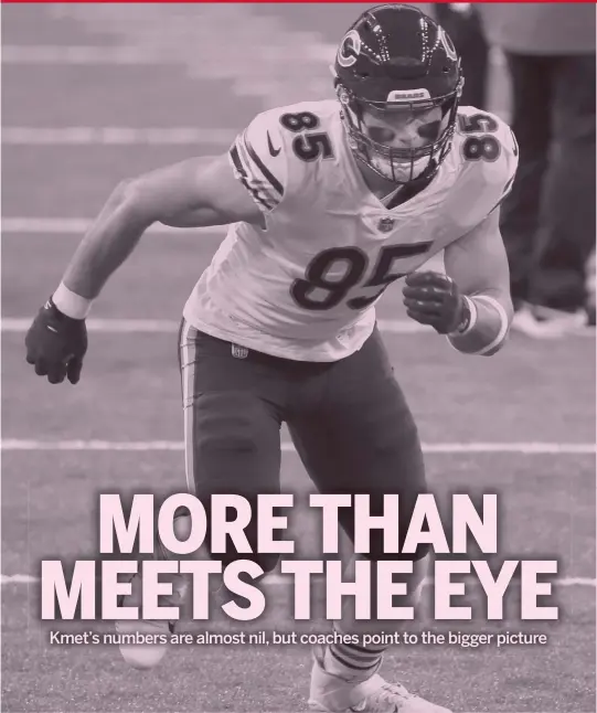  ?? DUANE BURLESON/ AP ?? In five games, Bears rookie tight end Cole Kmet has been targeted just three times, catching one pass for 12 yards, but the Bears see only blue skies ahead.