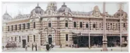  ??  ?? The original two-storey Durban Railway Station before it was raised to four floors (1895).