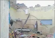  ??  ?? The house after its roof collapsed in Maur town of Bathinda district on Friday morning; and (right) victims Sunita Devi, her son Rakesh Kumar and daughter Paramjit Kaur. SANJEEV KUMAR/HT