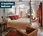  ?? ?? A luxurious bedroom