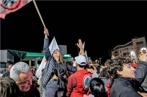  ?? ?? Supporters of the Lebanese Forces party
CELEBRATE In Lebanon’s northern Coastal City of Batroun AFTER THE Announceme­nt of THE partial results on Monday.— afp