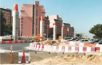  ?? Shafaat Shahbandar­i/Gulf News ?? Constructi­on underway at Discovery Gardens for extension of Dubai Metro’s Red Line to Expo 2020 site.