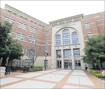  ?? Irfan Khan Los Angeles Times ?? DESPITE NUMEROUS complaints, USC let Dr. George Tyndall keep practicing until a frustrated nurse reported his behavior to the campus rape crisis center in 2016. Above, the Engemann Student Health Center.