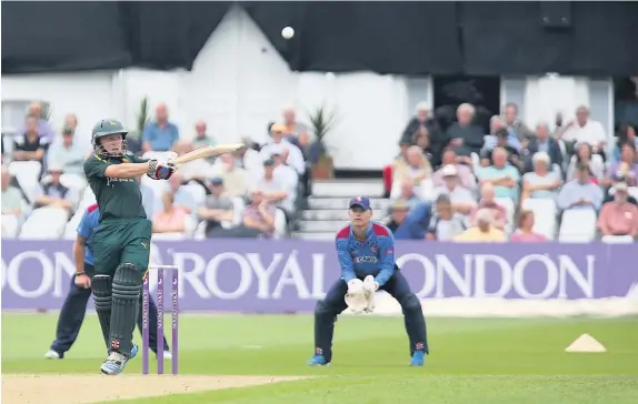  ??  ?? Sam Kelsall takes on a short ball during a one-day game for Nottingham­shire against Kent at Trent Bridge.