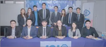 ??  ?? Lau (standing, fourth right) with the newly elected JCI Lutong board of directors for 2020.