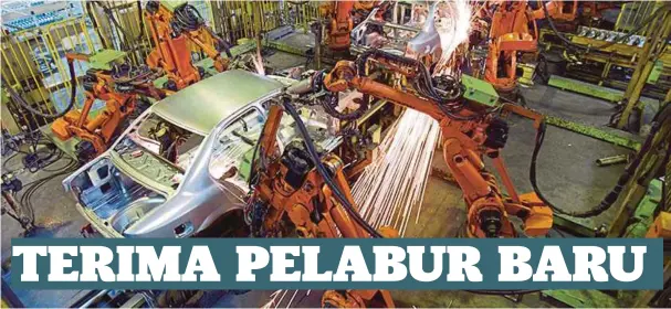  ??  ?? SEKTOR automotif membabitka­n lebih 700,000 pekerja di Malaysia.