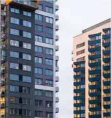  ?? FOTO: MOSTPHOTOS ?? BRA PROGNOS. Trots lite osäkerhet kring byggmarkna­den beräknas det byggas mycket även i år i Solna och Stockholm.