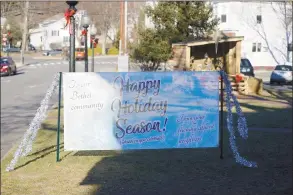  ?? H John Voorhees III / Hearst Connecticu­t Media file photo ?? The Bethel Board of Selectmen approved all five applicatio­ns for displays requested for P.T. Barnum Square during the first year of a policy on religious displays.