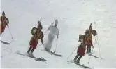  ?? (@argo979) ?? Il Papa Il pontefice con le guardie svizzere sugli sci