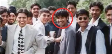  ??  ?? Smart: Navinder Sarao, circled, with a group of classmates during their school prom in 1995