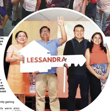  ??  ?? Sen. Cynthia Villar, former Senator Manny Villar, and Las Piñas Rep. Camille Villar pose for a photo with retired seaman Elmer Fernandez after the latter wins a house and lot from Lessandra by Camella during the summit