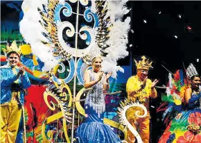  ?? ORLANDO AMADOR ?? Valeria Rocha, reina del Carnaval de la 44, en su ceremonia de coronación.