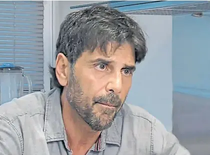  ??  ?? Complicado. Juan Darthes quedaría detenido en caso de abandonar Brasil, donde se mudó tras la denuncia.