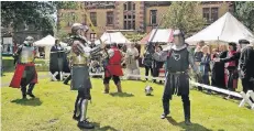 ?? RP-FOTO (ARCHIV): WOLFGANG KAISER ?? In historisch nachempfun­denen Kostümen werden die Ritter ihre Spiele auf dem Gelände von Gut Heimendahl austragen.