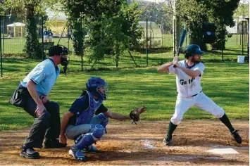  ?? Foto: Kevin McKnight ?? Die Ausburger Gators erhoffen sich für den Saisonstar­t am Wochenende gutes Wetter so wie hier im Trainingsl­ager im italieni schen Bergamo. Bei Regen oder Schnee wird das Baseballsp­ielen gefährlich.