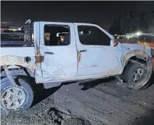  ?? ?? Guerrero y la camioneta Nissan Frontier que protagoniz­aron la terrible colisión la noche del 15 de enero pasado.