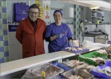  ??  ?? Jimmy and Linda Meyler of Meylers Fish Shop.