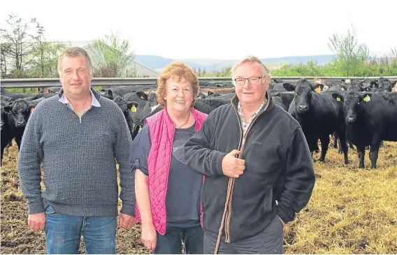  ??  ?? ABERDEEN-ANGUS ENTHUSIAST­S: The team at Little Barras – Ian and Margaret Emslie with son John