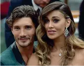  ??  ?? Stefano De Martino e Belén Rodriguez Sposi nel 2013, si sono separati nel 2015