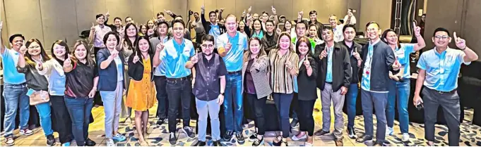  ?? ?? PLDT Enterprise and Channel Partners gather in Mindanao for a pivotal leg of the nationwide Sales Rally, emphasizin­g collaborat­ion and growth in the digital era.