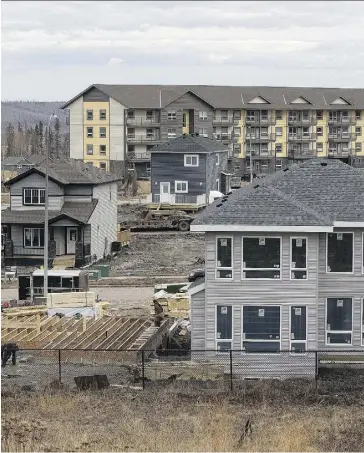  ?? GREG SOUTHAM ?? With rebuilding efforts continuing in Fort McMurray, homebuilde­rs have applauded the Regional Municipali­ty of Wood Buffalo’s organizati­on and its efforts to keep both businesses and homeowners informed.