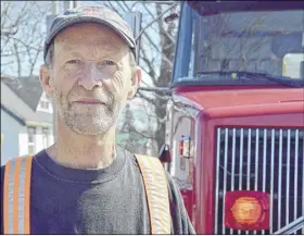  ?? HARRY SULLIVAN/TRURO DAILY NEWS ?? Salmon River volunteer  re ghter Dwayne Green helped guide an elderly resident out of a burning house during a  re last week.