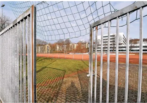  ?? FOTO: JÜRGEN MOLL ?? Der Sportplatz Neuenkamp ist die sportliche Heimstätte des BV 10. Eigentümer des Platzes ist der RSV.