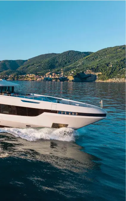  ?? ?? Twin 1,700 hp MTU diesels propel the Mangusta Oceano 44 to a top hop of 15 to 16 knots.
