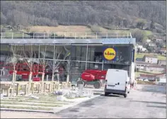  ??  ?? Un grand LIDL va prochainem­ent ouvrir ses portes