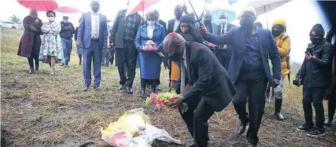  ??  ?? Kwazulu- Natal Premier, Sihle Zikalala leads a prayer session and lays a wreath in memory of victims of gender- based violence in the province.