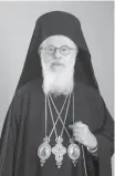  ??  ?? Ο Aρχιεπίσκο­πος Tιράνων, Δυρραχίου και πάσης Aλβανίας κ. Αναστάσιος.