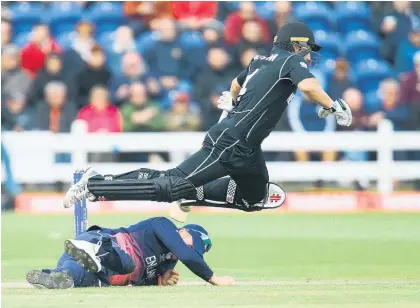  ?? Picture / Photosport ?? Neil Broom was among the batsmen dismissed by England as NZ went from 158-3 to 223 all out.