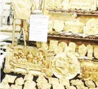  ?? ?? Religious icons made of lahar handcrafte­d by OSI Excel Frames & Decors Enterprise­s