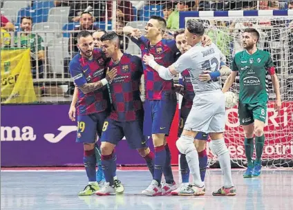  ?? FOTO: EFE ?? Sergio Lozano celebra su gol
El capitán era de los destacados del Barça hasta que se lesionó en la segunda parte