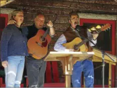  ??  ?? The Princeton Folk Music Society presents Peggy Lynn (left) Dan Berggren and Dan Duggan of The Jamcracker­s, an Adirondack folk music trio on Friday, February 17, at Christ Congregati­on Church, 50Walnut Lane, Princeton.