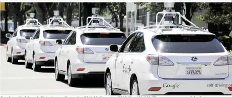  ??  ?? Googles selbstfahr­ende Flotte hat von September 2014 bis November 2015 über 680.000 Kilometer autonom zurückgele­gt