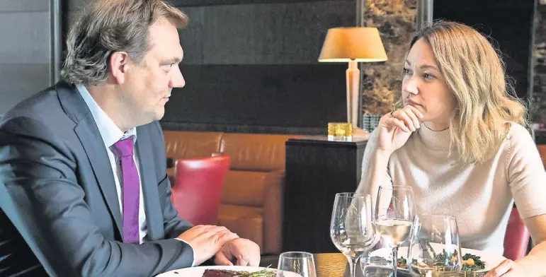 Charly Hubner Macht Sich Im Ersten Auf Die Spuren Ostdeutscher Identitat Pressreader