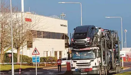  ?? REUTERS PIC ?? Honda’s manufactur­ing site in Swindon, 128km west of London, is the United Kingdom’s fourthlarg­est automotive plant.