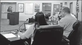  ?? NWA Democrat-Gazette/DAVE PEROZEK ?? Deb Kee, director of early childhood for the Bentonvill­e School District, addresses the School Board during its meeting Monday.