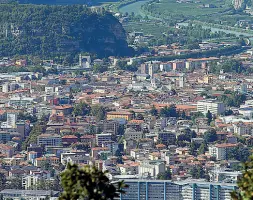  ?? (Rensi) ?? In trasformaz­ione Il capoluogo trentino: ieri la fotografia statistica