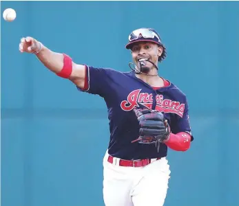  ?? / GETTY IMAGES ?? Lindor impulsó tres de las cuatro carreras de los Indios en los primeros dos partidos de la ALCS.